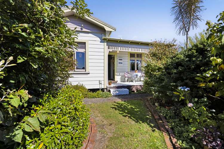 77 Swansea Road Stratford_0