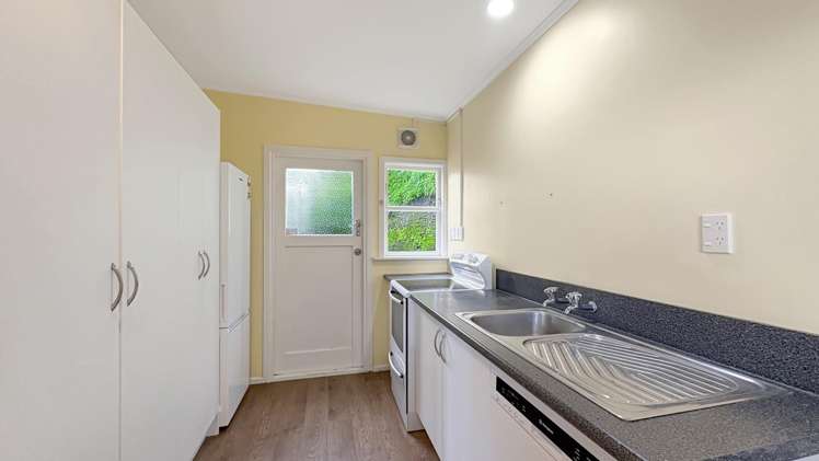33 Patanga Crescent 1357_3