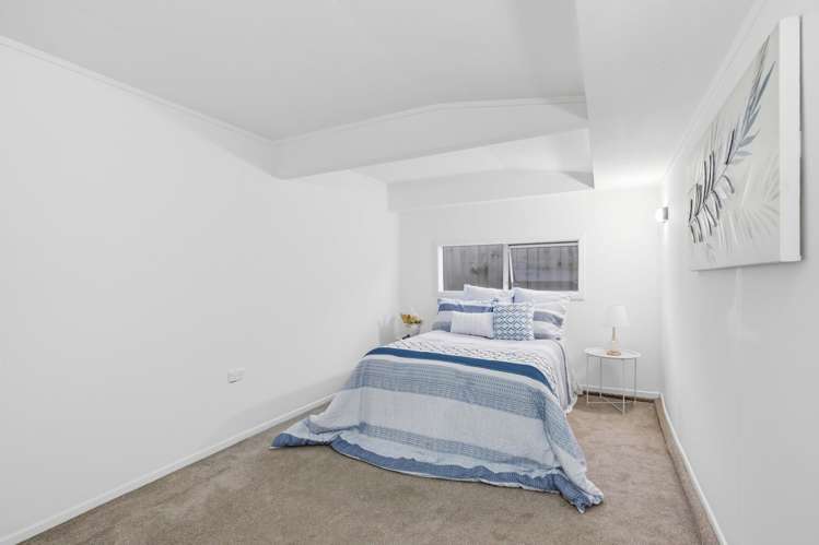 54 Cobham Crescent Otara_13