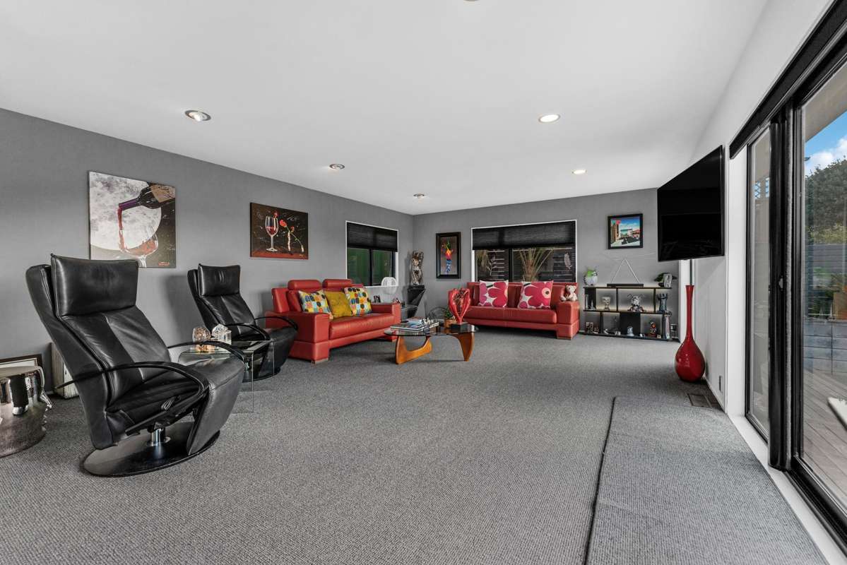 2 Compass Point Way_1