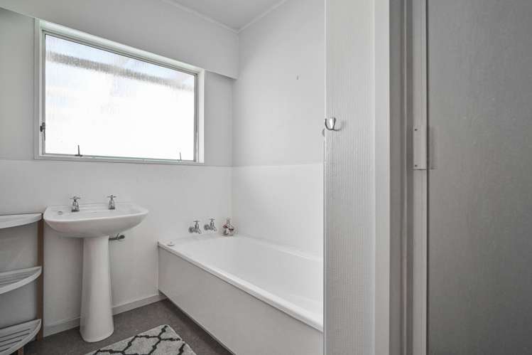 158 Portsmouth Road Flaxmere_9