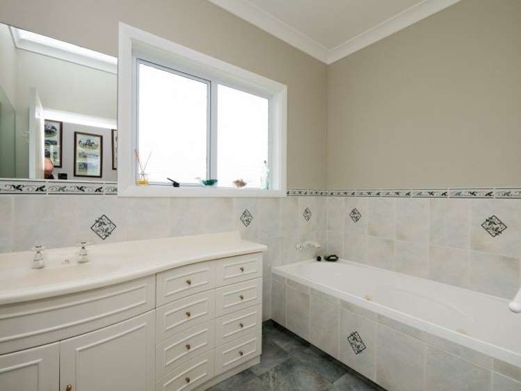 4036 South Road Opunake_10