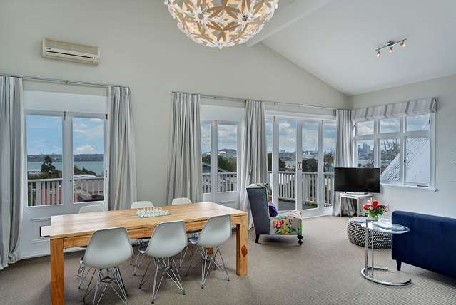 2/15a Kerr Street Devonport_1