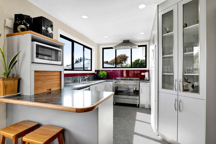 82 Blake Street Waitara_6