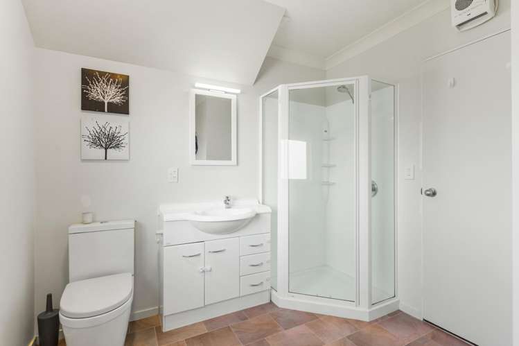 80A Woodhouse Avenue Karori_11