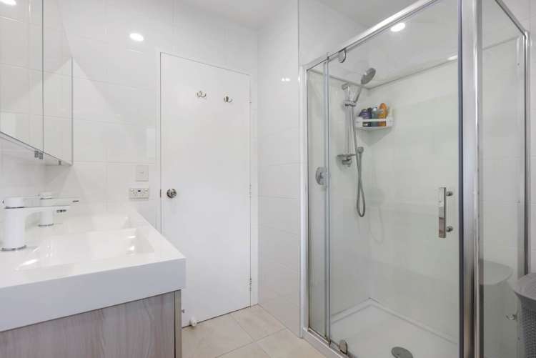 1/17 Pannill Place Oteha_12