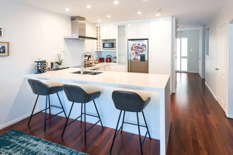 2/5 Cook Street Howick_7