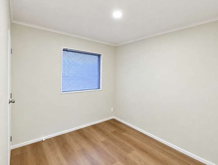 17A Pitlochry Place Highland Park_5