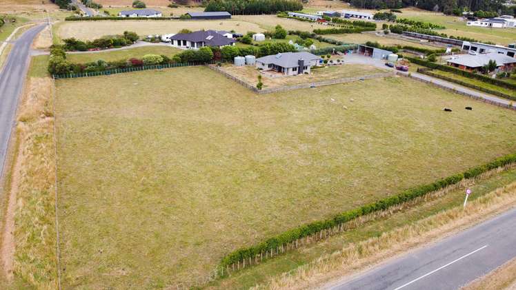 11 Adelaide Road Dannevirke_1