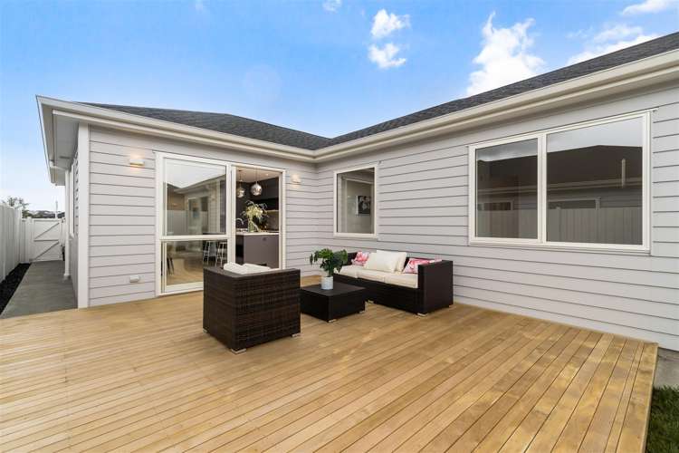 30 Archibald Drive Wainui_16