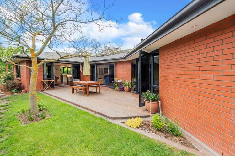 23 Bridge Street Southbridge_16