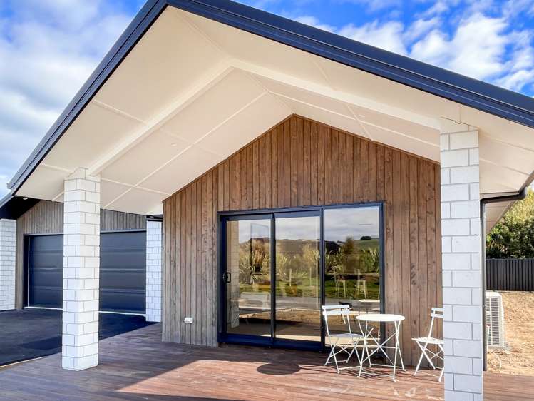 44 Constitution Avenue Milton_2