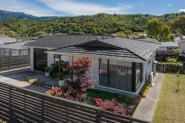 163 Waikawa Road Picton_13