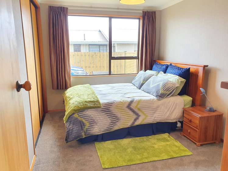 12 Gilbert Road Paroa_10