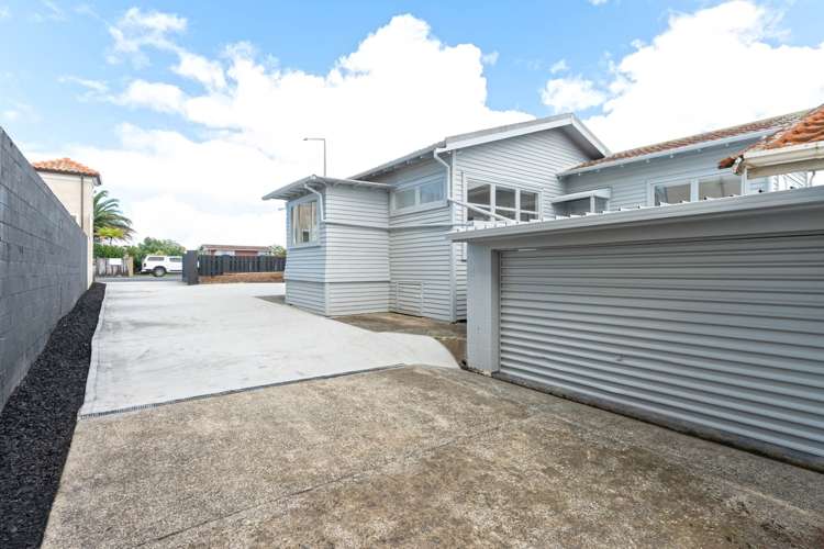 3147 Great North Road New Lynn_9