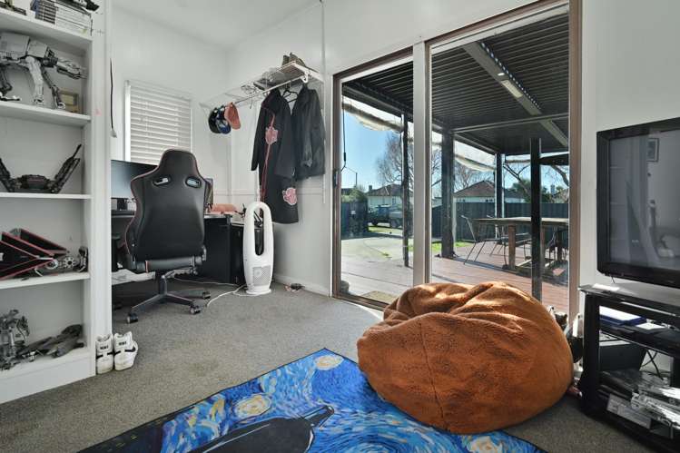 705 Massey Street Akina_8