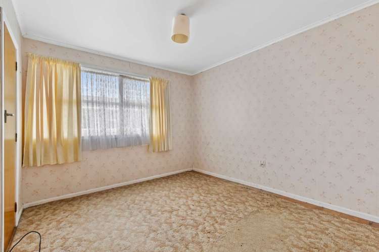 8 Susan Place Deanwell_10