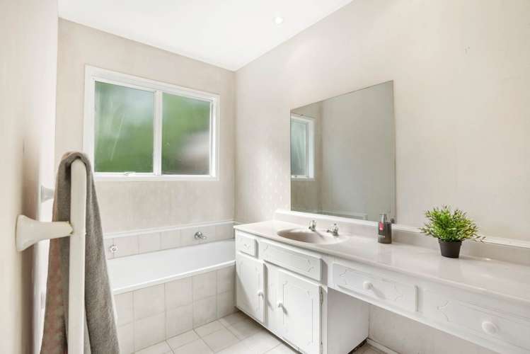 37 Hadfield Street Beach Haven_12