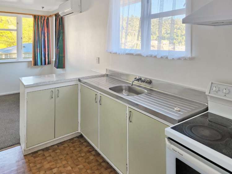 14 Thomson Grove 1350_1