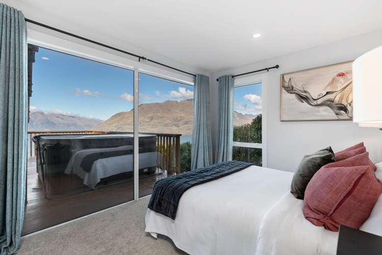 115 Wynyard Crescent Fernhill/Sunshine Bay_18