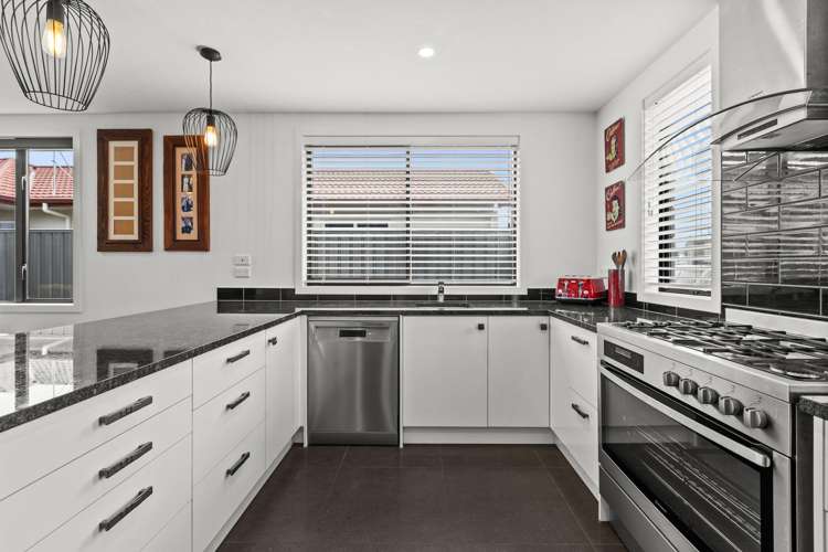 11 Aparima Place Awatoto_3