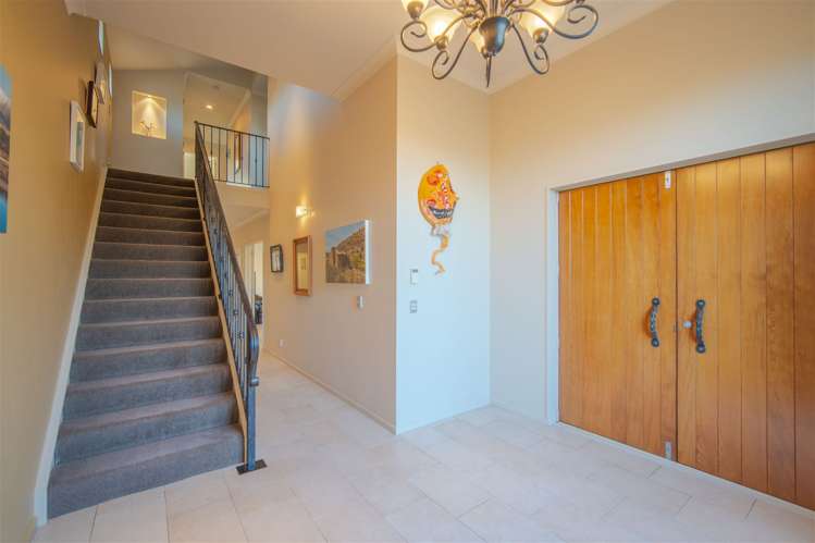 6 Benmore Gard Harewood_10