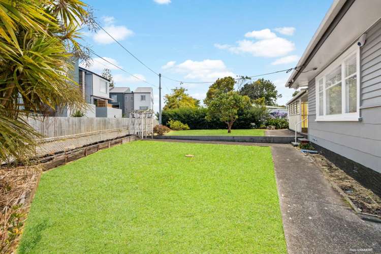 2102 Great North Road Avondale_12