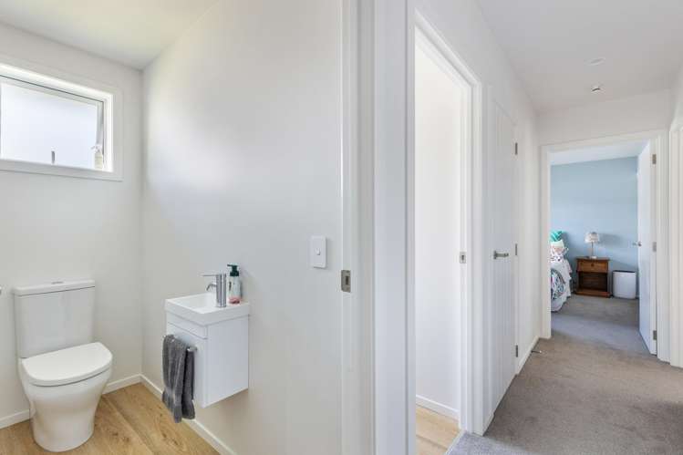 6 Toutouwai Lane Inglewood_16