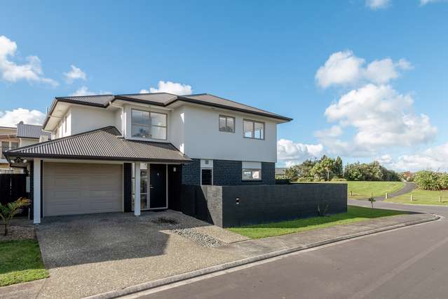 6 Wakaroa Avenue Te Atatu Peninsula_1