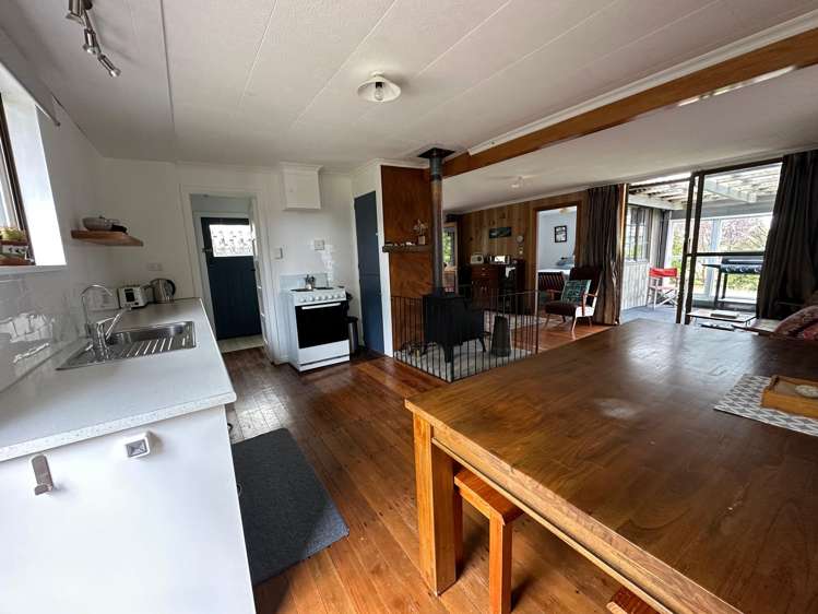 2 Hunter Street Karamea_21