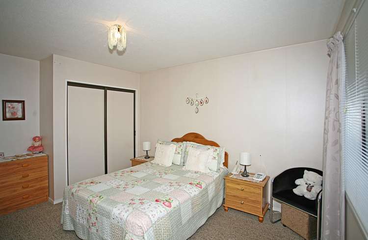 2/51 Neill Street Hornby_11