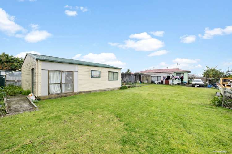 11 Puriri Avenue Kaiaua_10