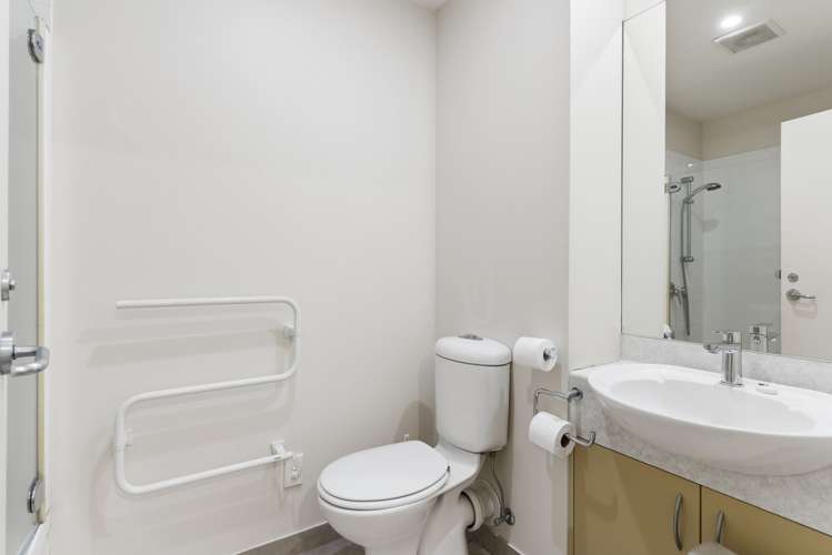 18/12 Maunganui Road Mount Maunganui_13