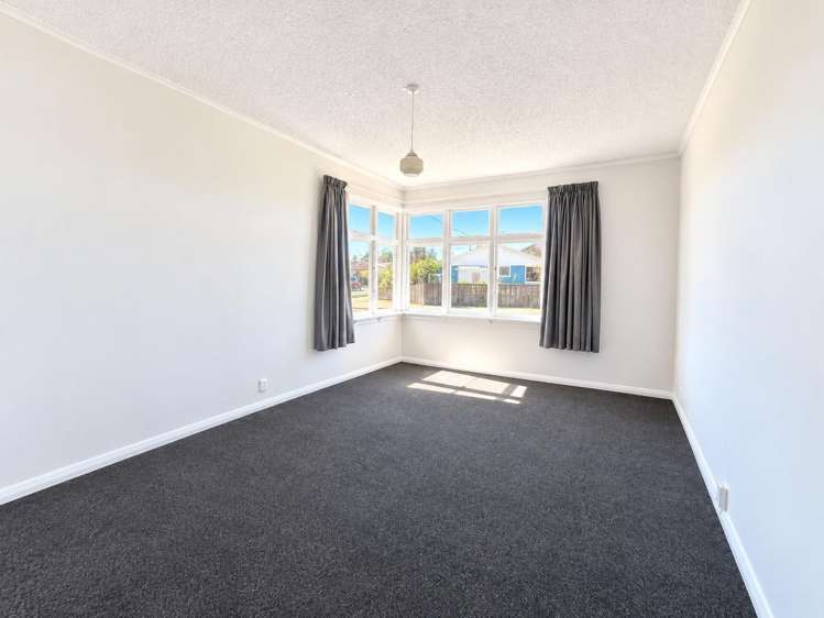  119 Charles Street Blenheim Central_7