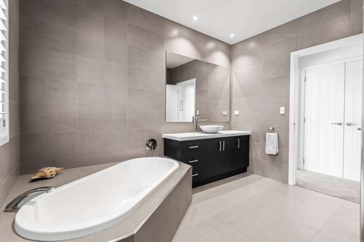 49 Harry Dreadon Road Opaheke_19