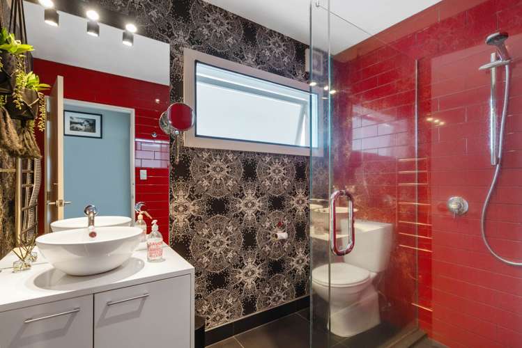 11 Chatham Avenue Paremoremo_19