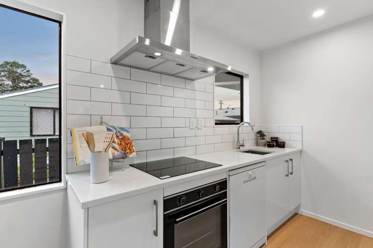 2/34 Sutton Crescent Papakura_7