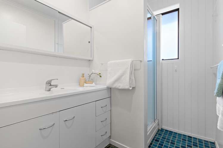 1/37 Peek Street Ellerslie_17