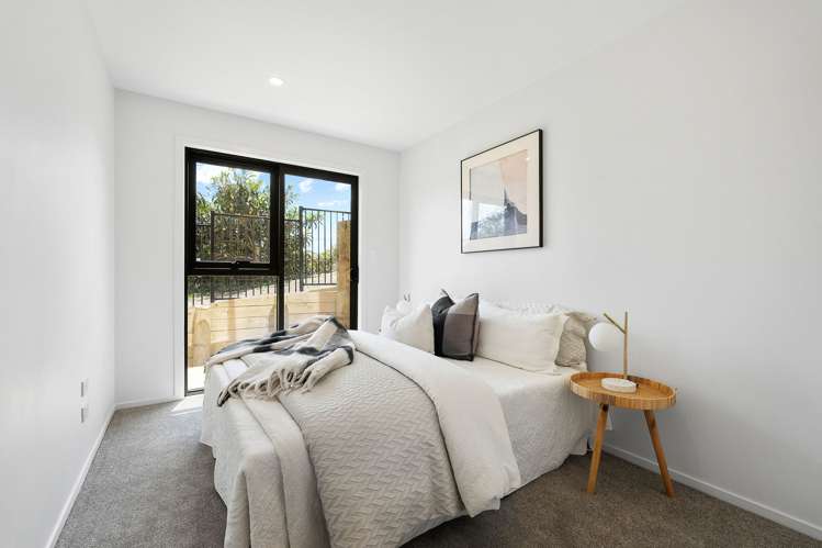 1/1090 Beach Road Torbay_14