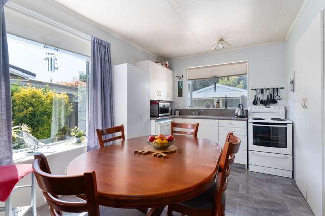 13 Deller Drive Carterton_4