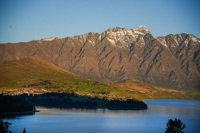 6 Aspen Grove Fernhill/Sunshine Bay_1