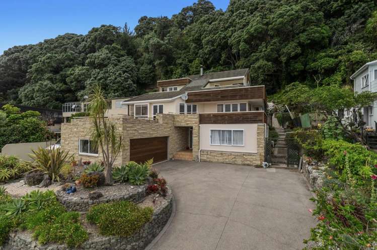 198 Pohutukawa Ave_0