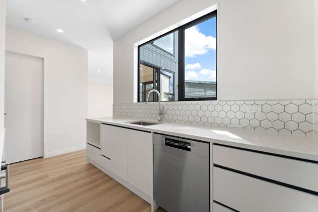 10D Serjeant Street Henderson_4