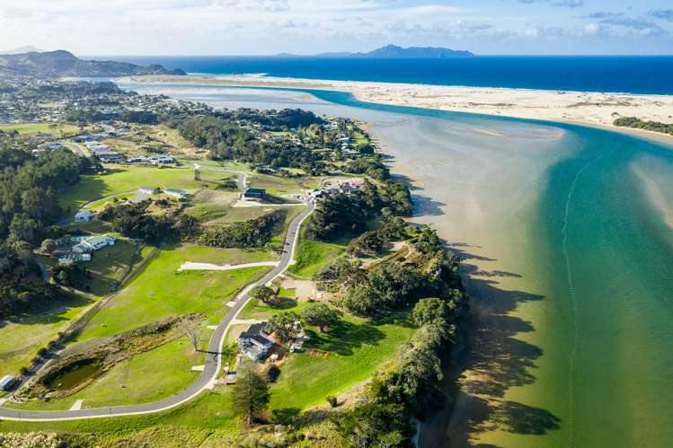Estuary Drive Mangawhai Heads_3