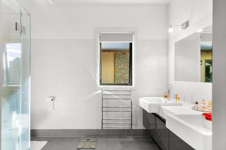 56 Hayes View Lane Dalefield/Wakatipu Basin_14