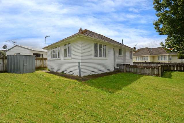 1/11 Mcbain Grove Avalon_2