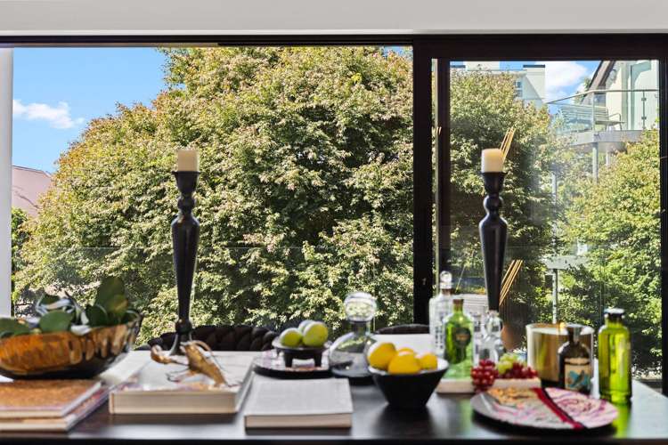 2/11 Carlton Mill Road Merivale_8