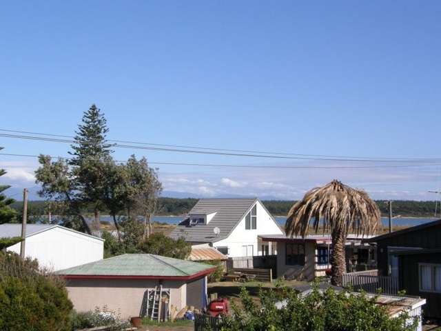 3 Perreau Avenue Foxton Beach_2