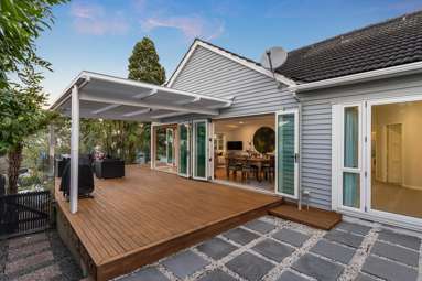 2/52 Rukutai Street_3