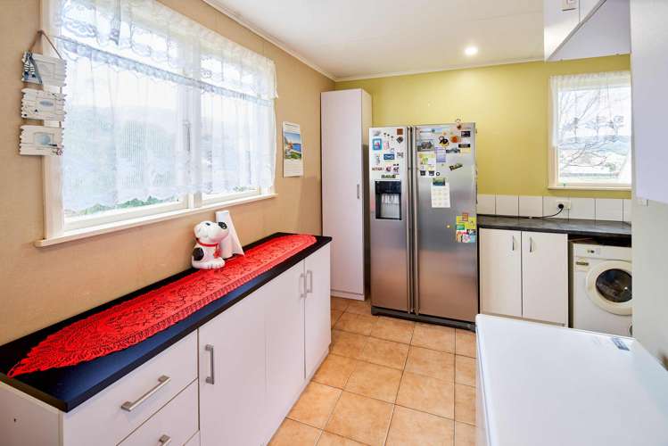 15 Kalingo Street Waitangirua_3